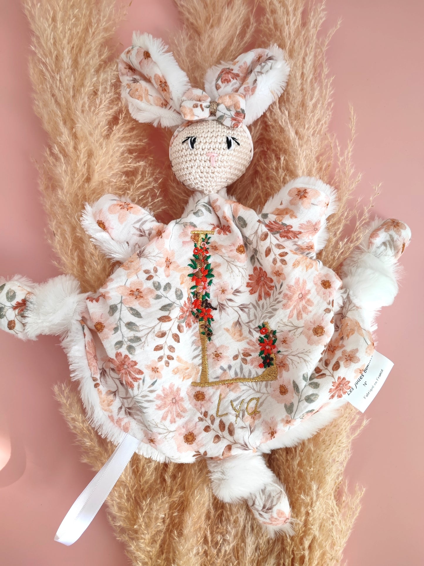 Suzie / Suzon le lapin personnalisable lettre capitale brodée